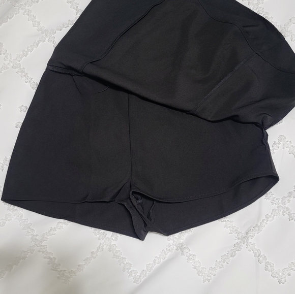 Le Lis Black super cute side zip skort size small NWT!!! From vici - Picture 5 of 7